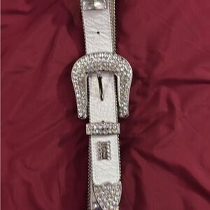 B.B. SIMON WHITE FARAH BELT SIZE 32-36